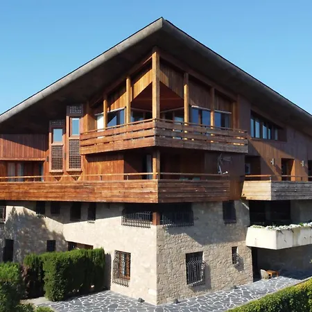 Chalet Casakubrick En La Montana